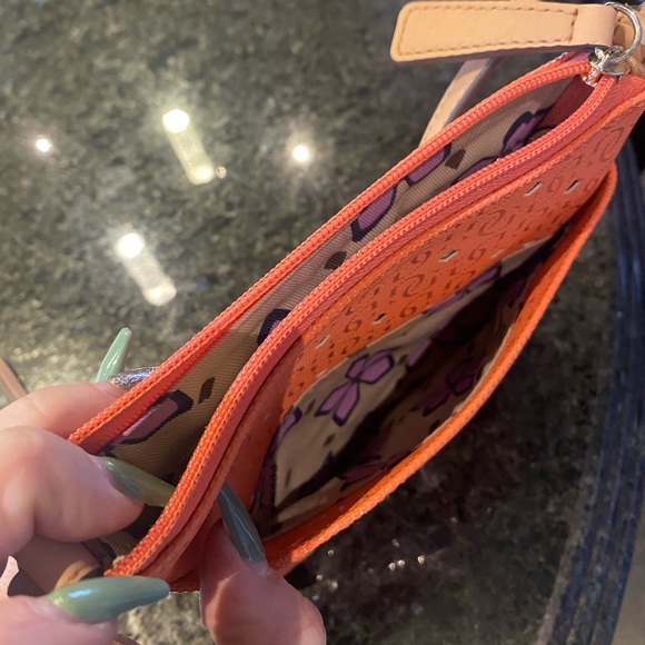 Guess Hula Girl Mirrored Crossbody Purse - Picture 8 of 9